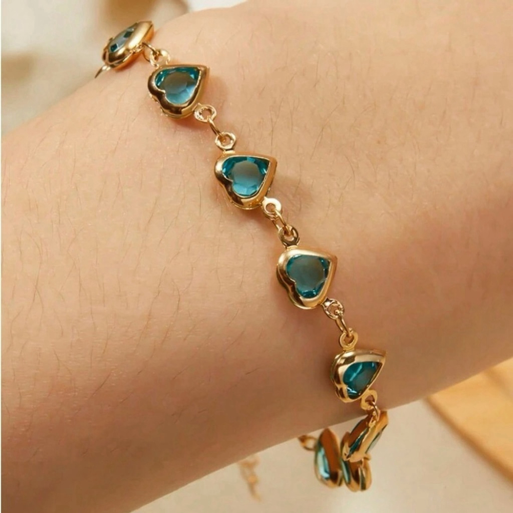 ⚠️Clearance Blue Rhinestone Heart Charm Yellow Gold Bracelet SS - Picture 1 of 4